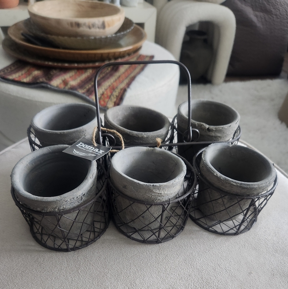 Pomax Home Collection Rustic Concrete Planter Set with Wire Basket - Gray